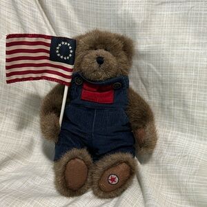 NWT Boyds Bears Ike Glorybear